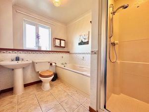 Photo 17- click for photo gallery